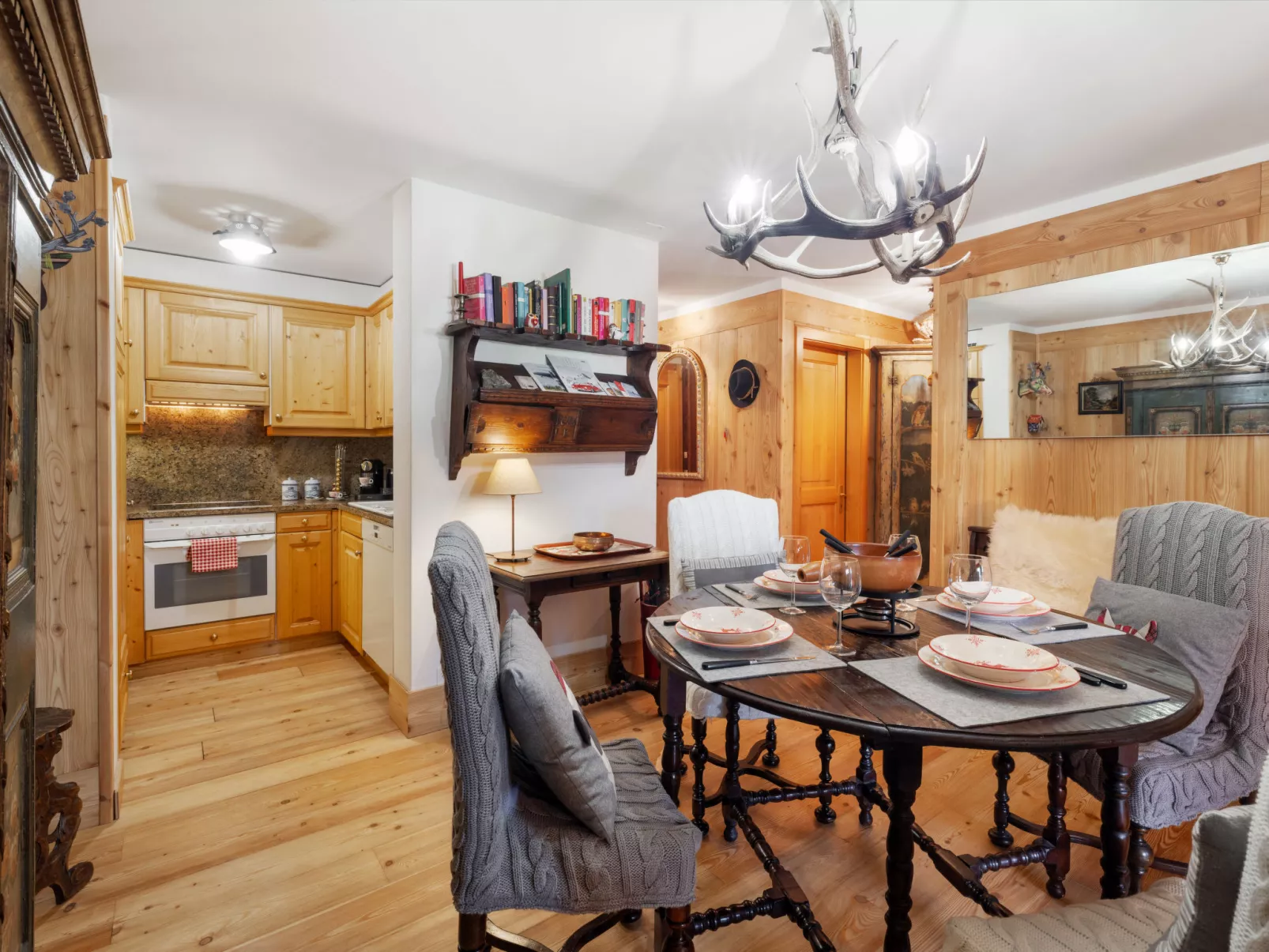 Les Pierres C 3-Drinnen