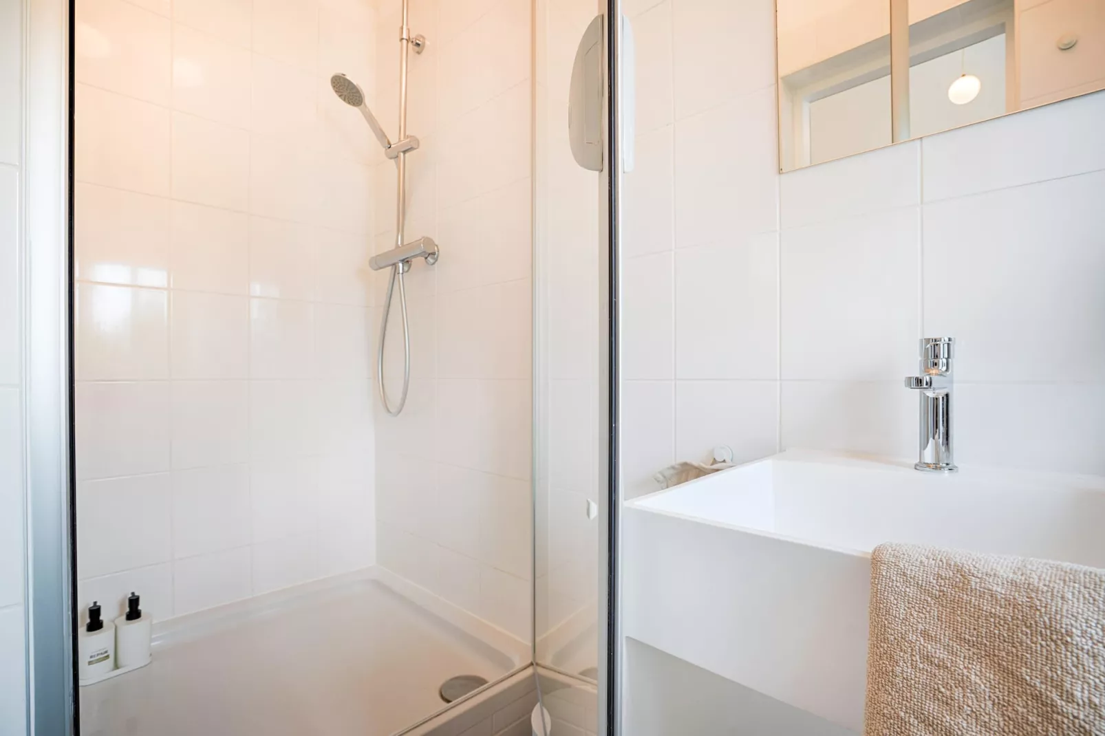 MG Top 6 Apartment 2P in Graz-Salle de bain