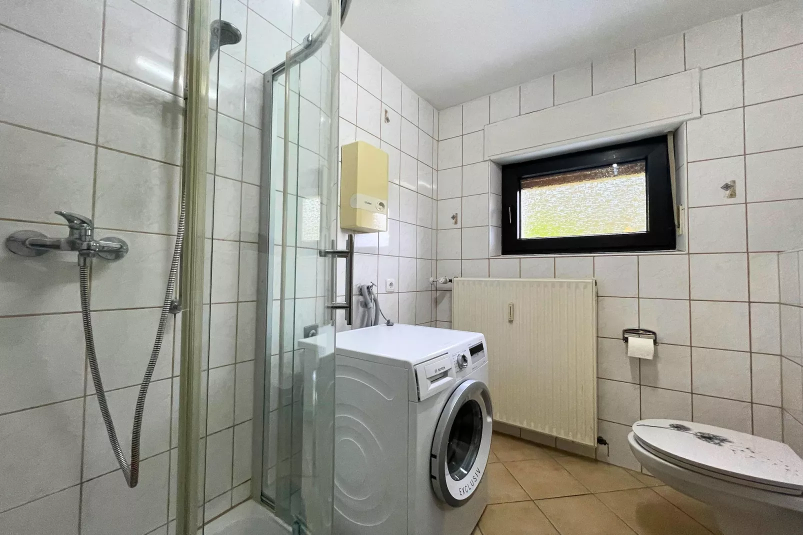 Ferienwohnung Birresborn-Badezimmer