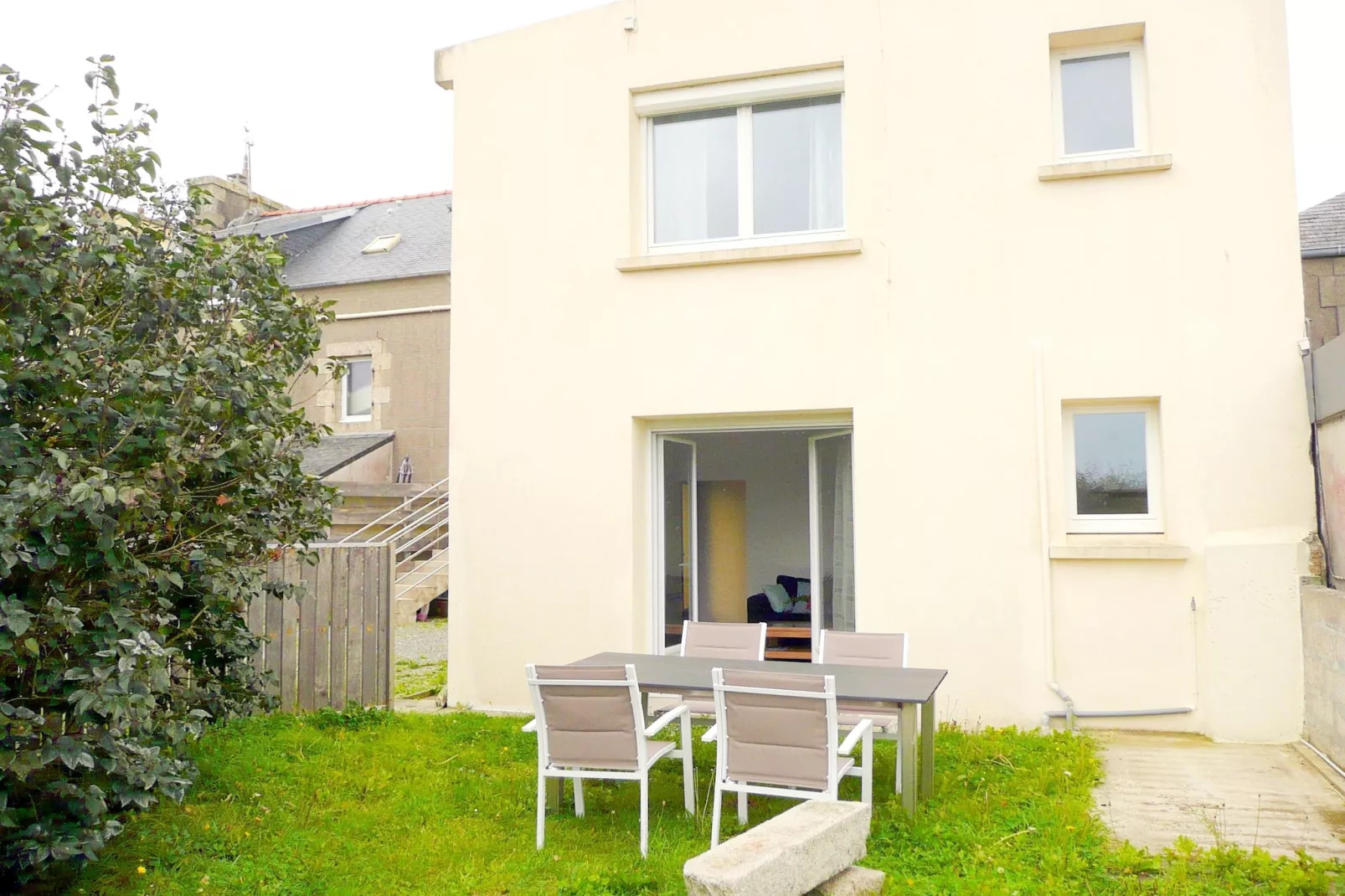 Doppelhaushälfte in Plouguerneau-Terrace balcony