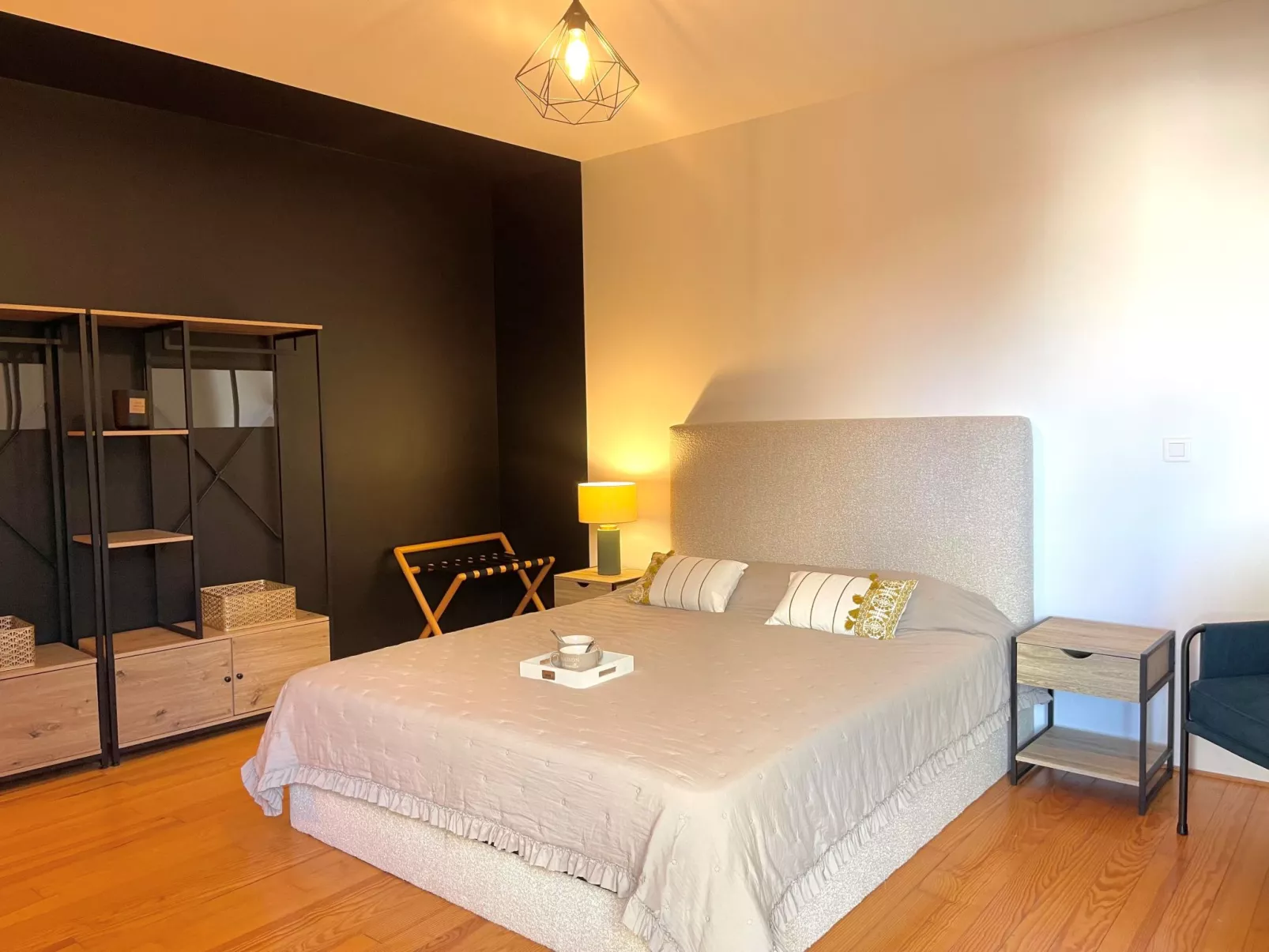 Côté Bassin-Drinnen