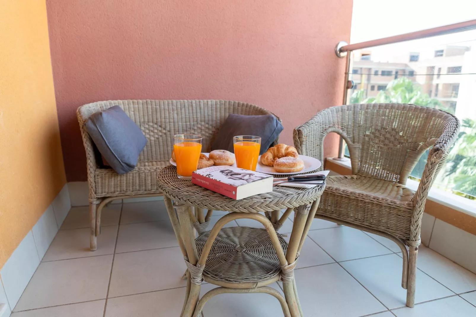 CT 386 AL - Faro's Roquetas Beach Apartment-Terrasse/Balkon