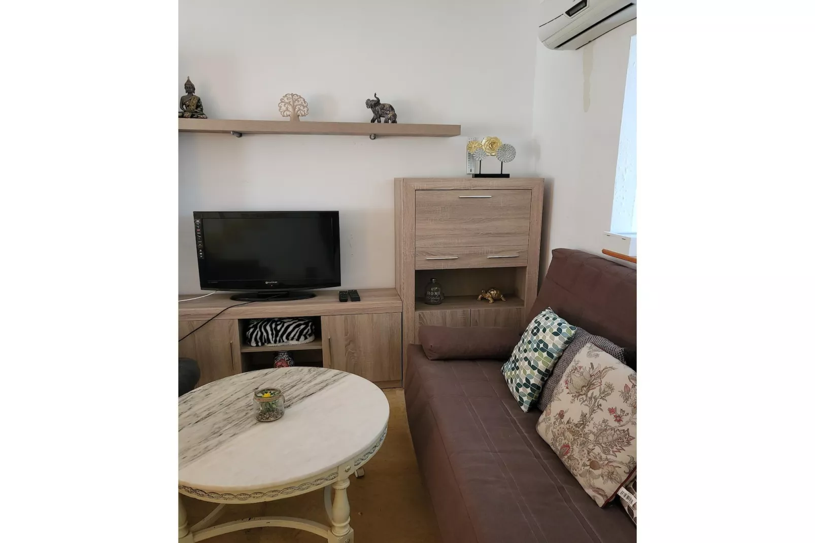 CT 345 AL - Faro's Cala Marques Townhouse-Living room