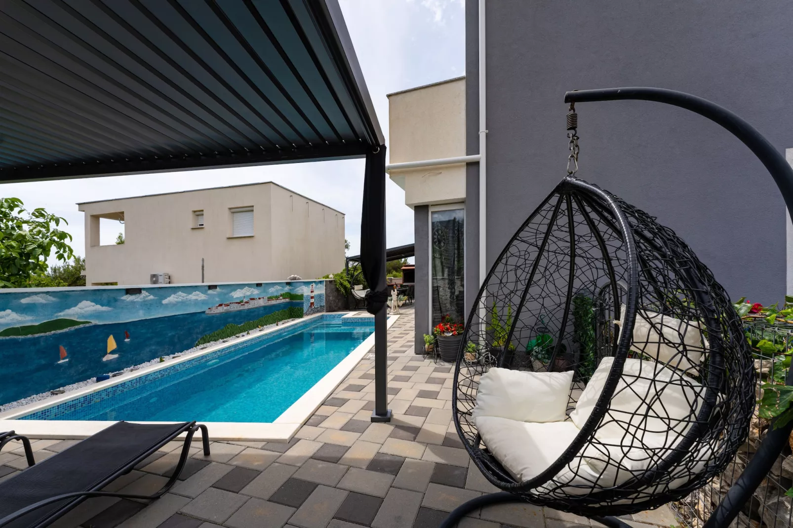 Apartment Nikita with private pool-Swimming pool