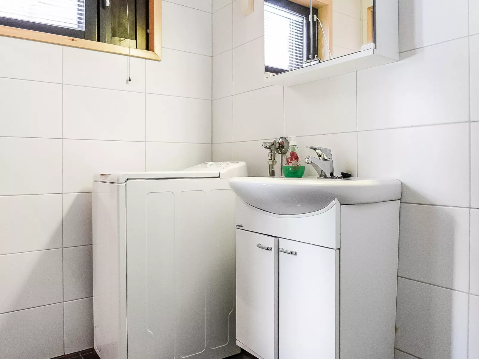 Kantapää d3-Dedans