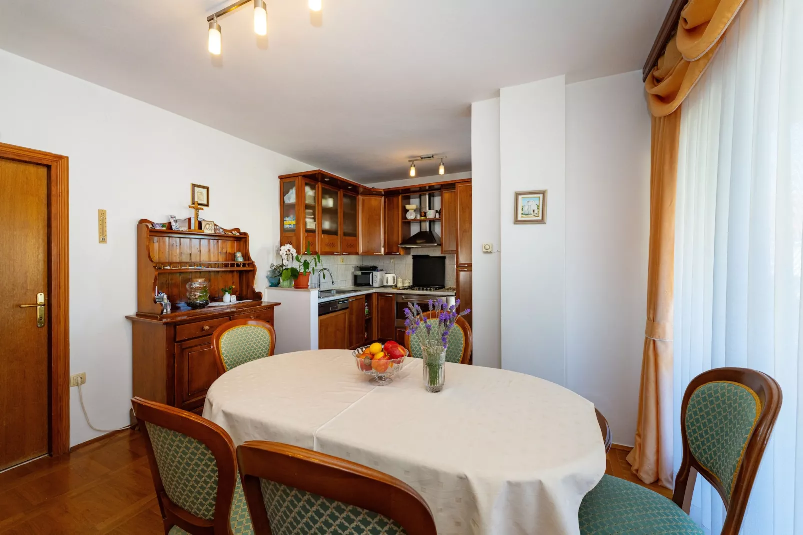 Beach house Privlaka-Esszimmer