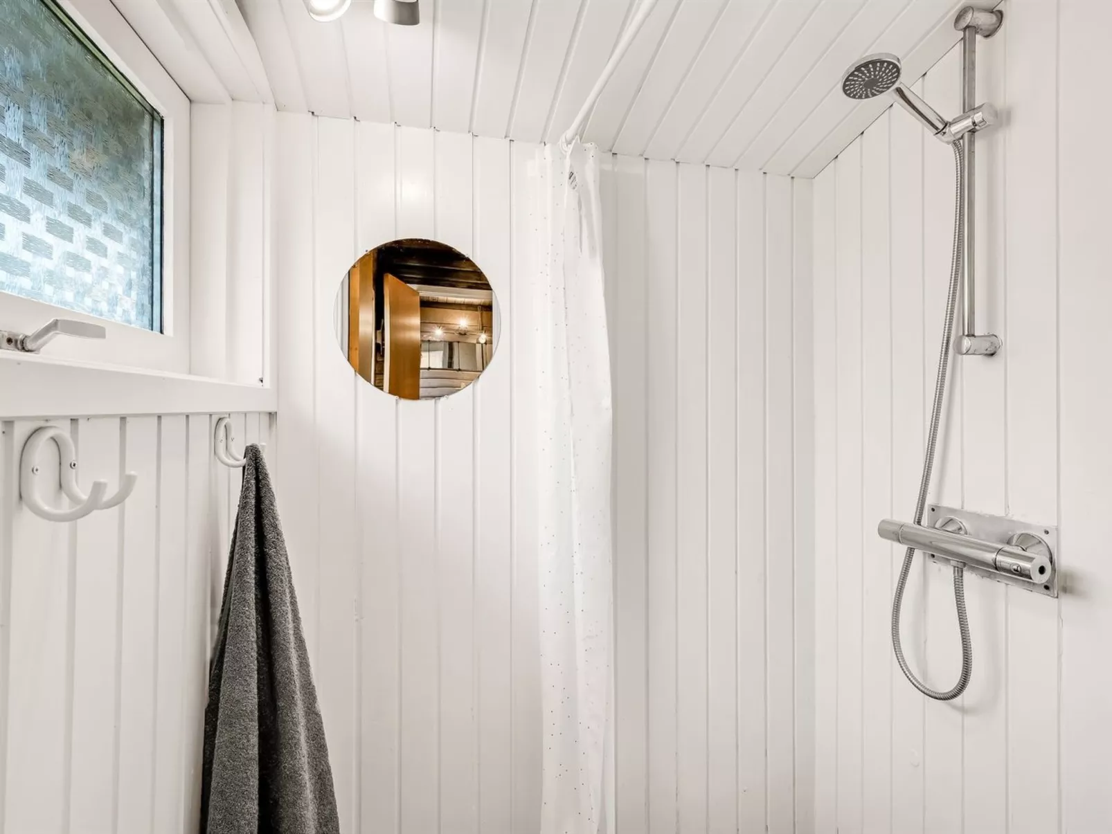 "Leandra" - 11km from the sea-Drinnen