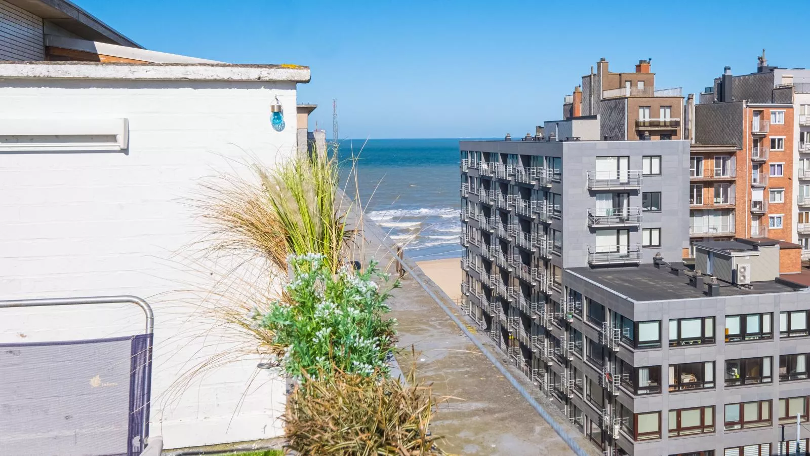 Wimbledon A - 0803-View