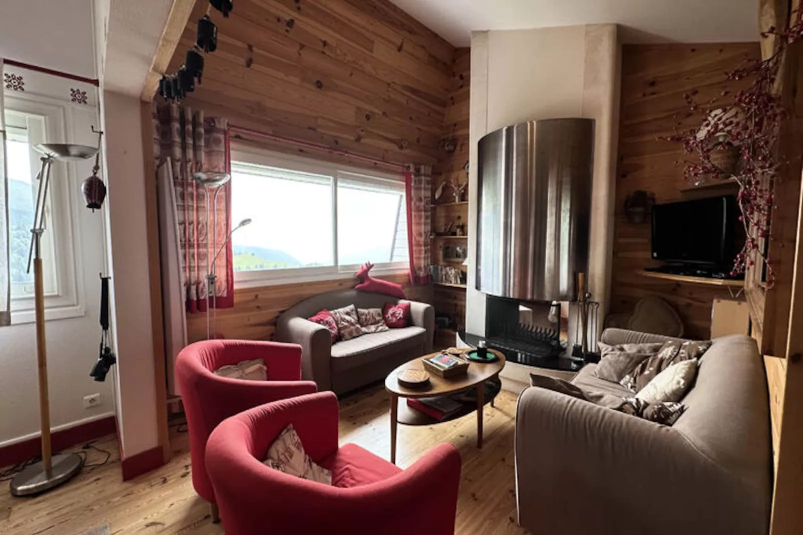 Appartements à Saint Jacques Des Blats-Nicht zugeordnet