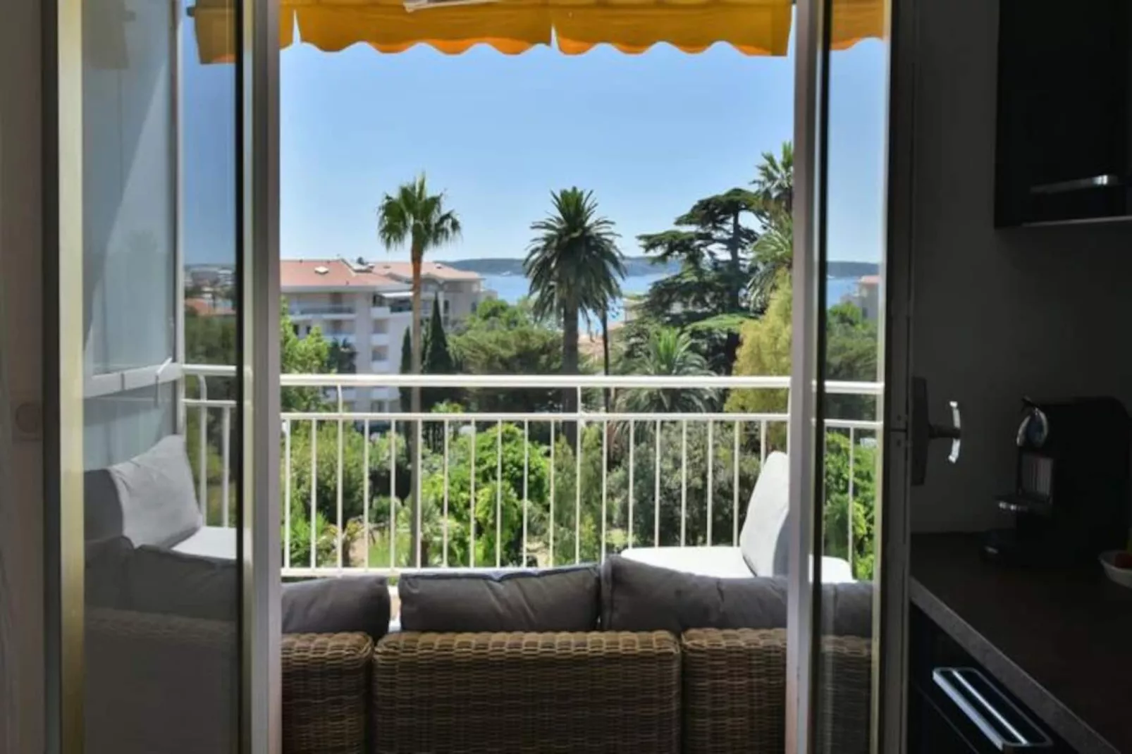 Résidence 2p Avec Terrasse Et Vue Mer &agrave; Deux Pas Des Plages-Untagged