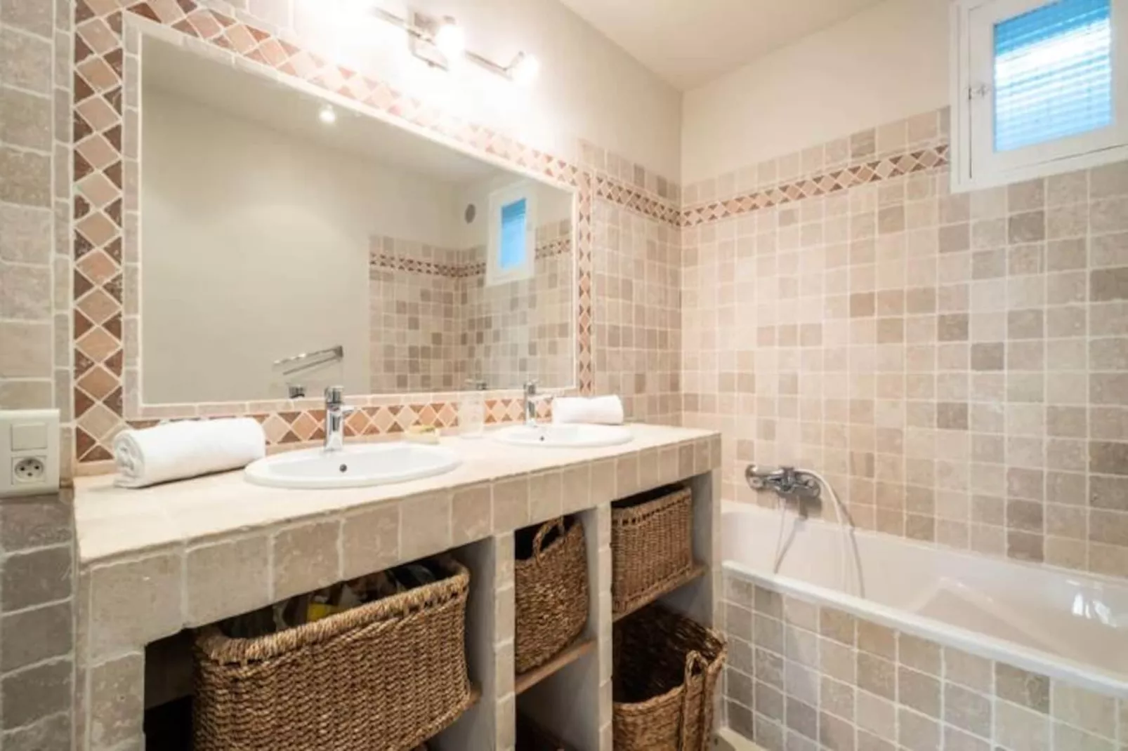 Résidence Maison Et Piscine Chauff&eacute;e 5min &agrave; Pied Du Centre !-Non tagué