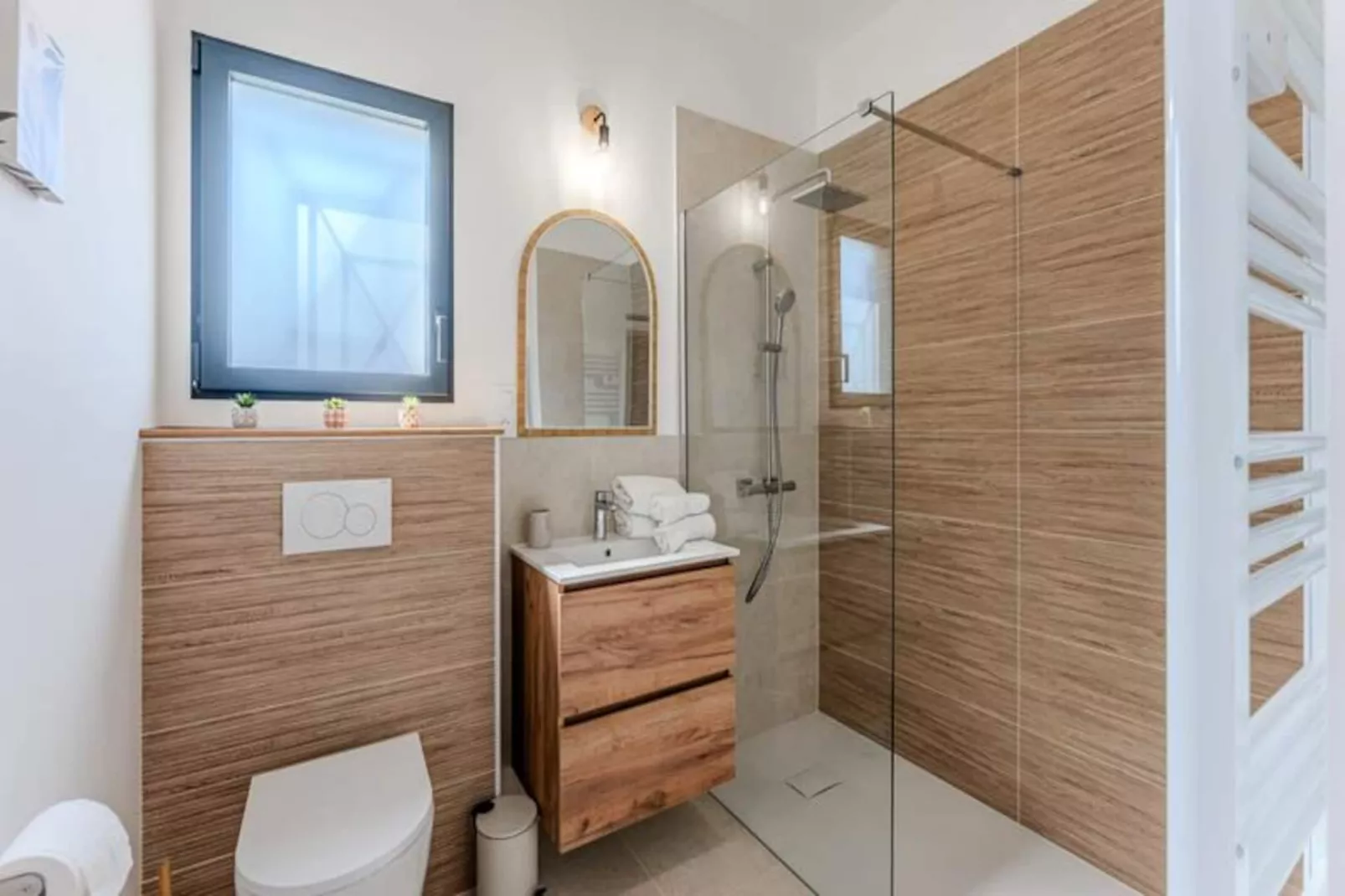 Villa Diam --Untagged