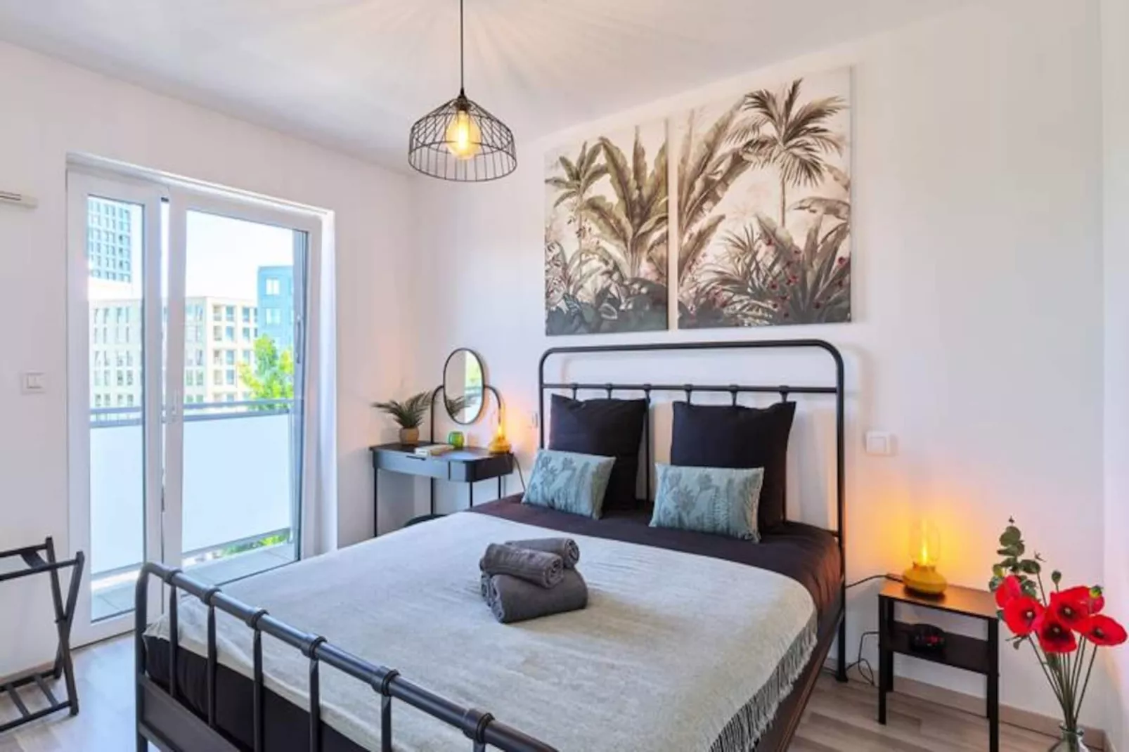 Dans Les &eacute;toiles - 2 Chambres Proche Centre Ville Avec Parking Inclus-Non tagué