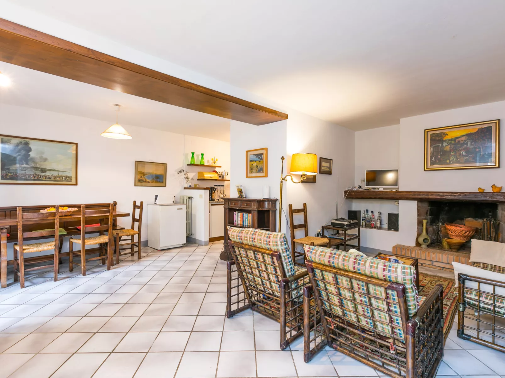 San Lazzaro-Inside