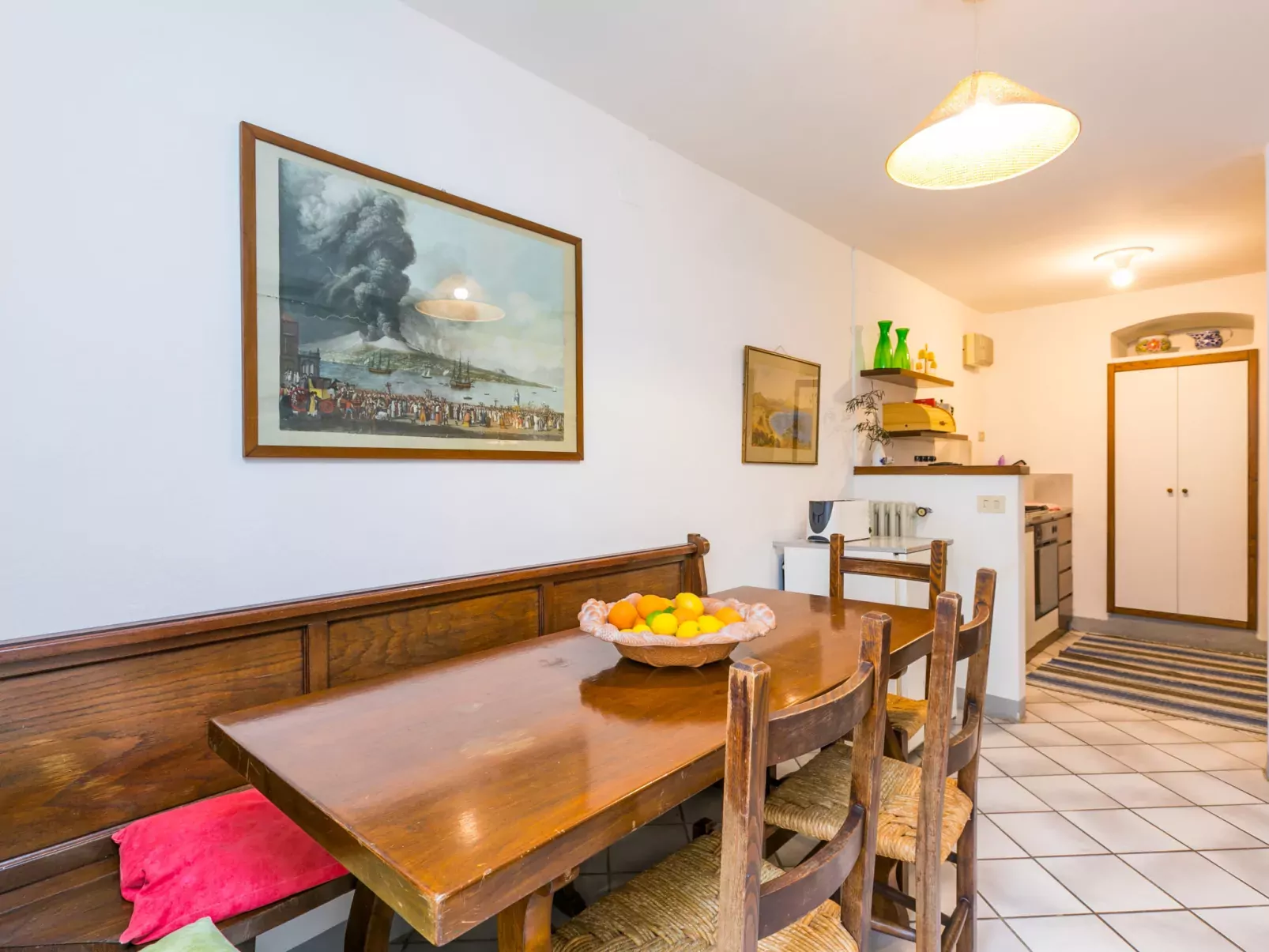 San Lazzaro-Inside