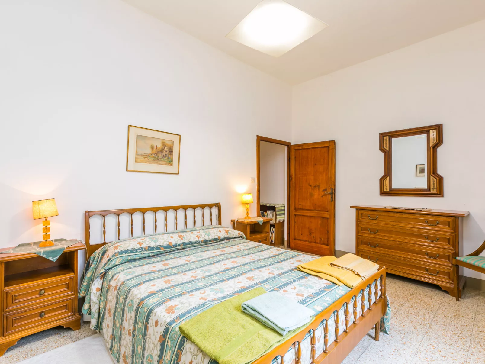 San Lazzaro-Inside
