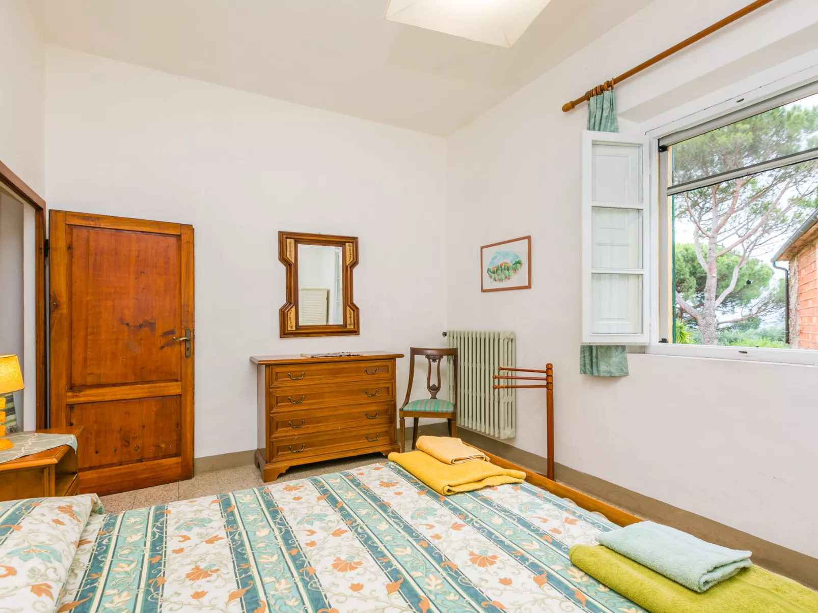 San Lazzaro-Inside
