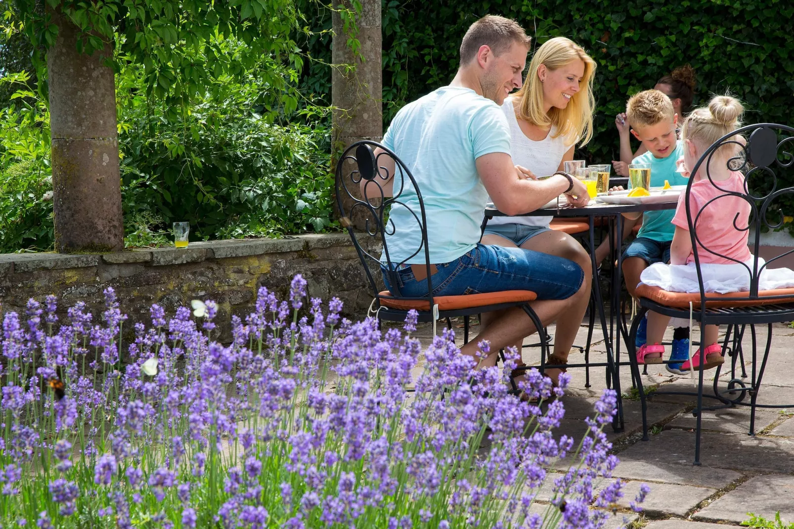 Eifelpark Kronenburger See 2-Park facilities