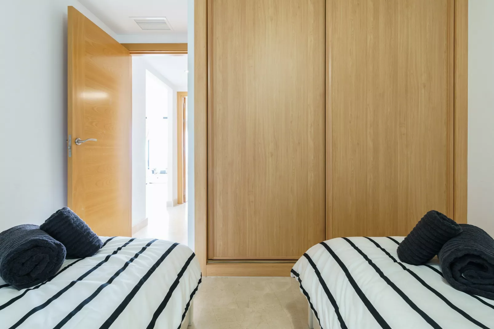 CT 167 - Hollywood Hills in Riviera del Sol-Schlafzimmer