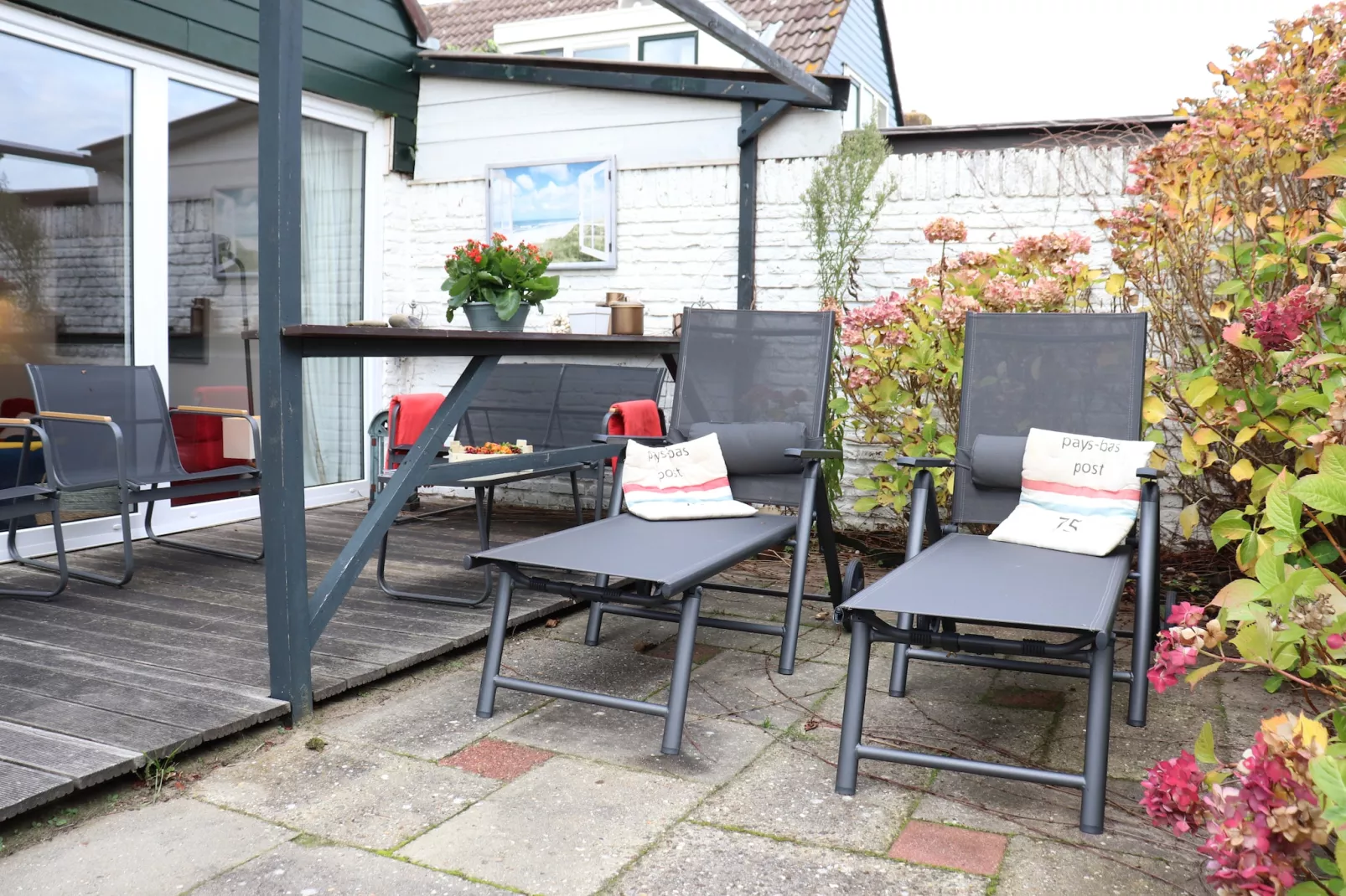 Marie aan Zee-Terrace balcony