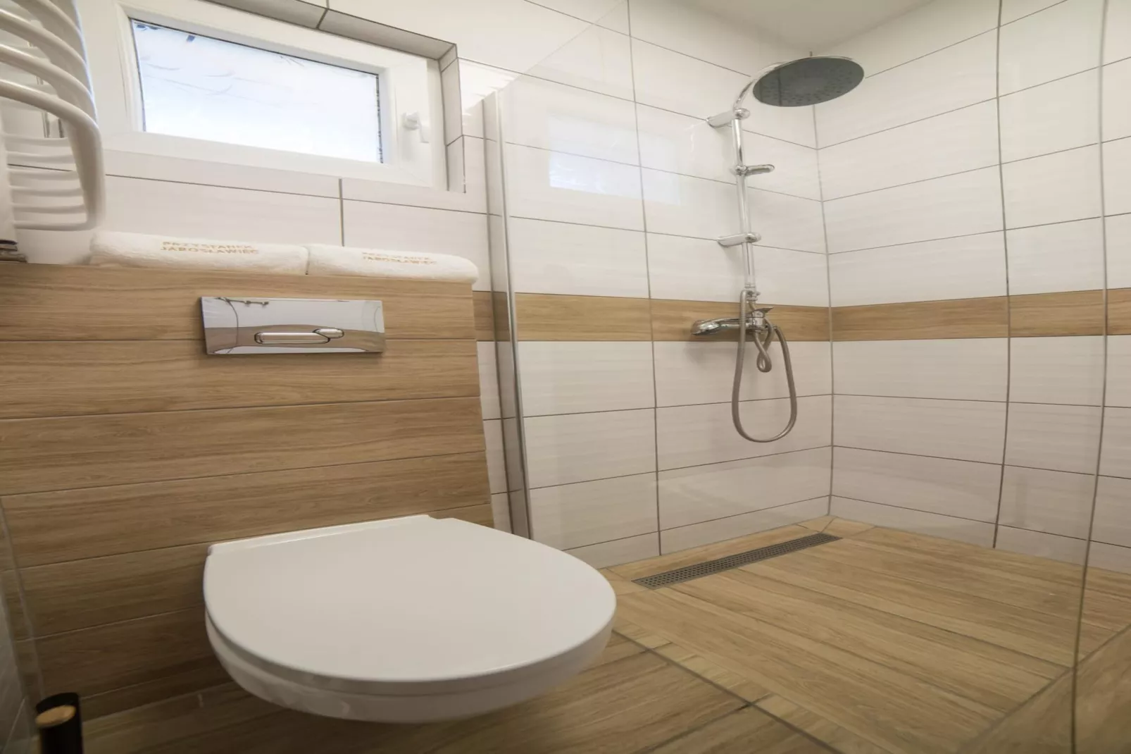 Apartament 7-osobowy parter Jarosławiec-Bathroom