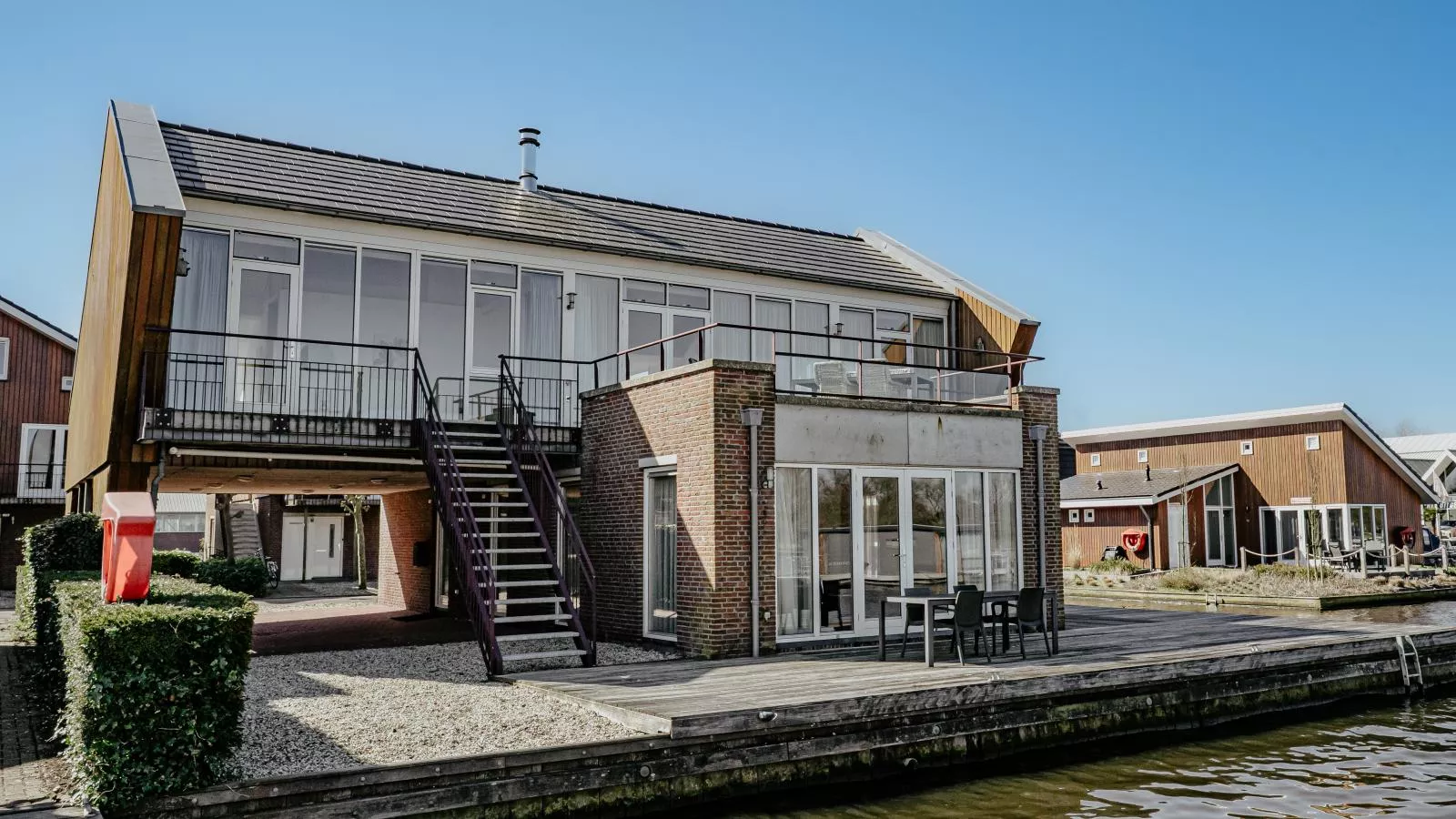 Penthouse-Außenbereich Sommer