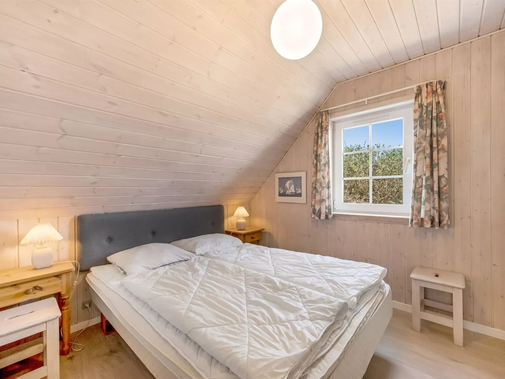 "Slava" - 250m from the sea-Inside