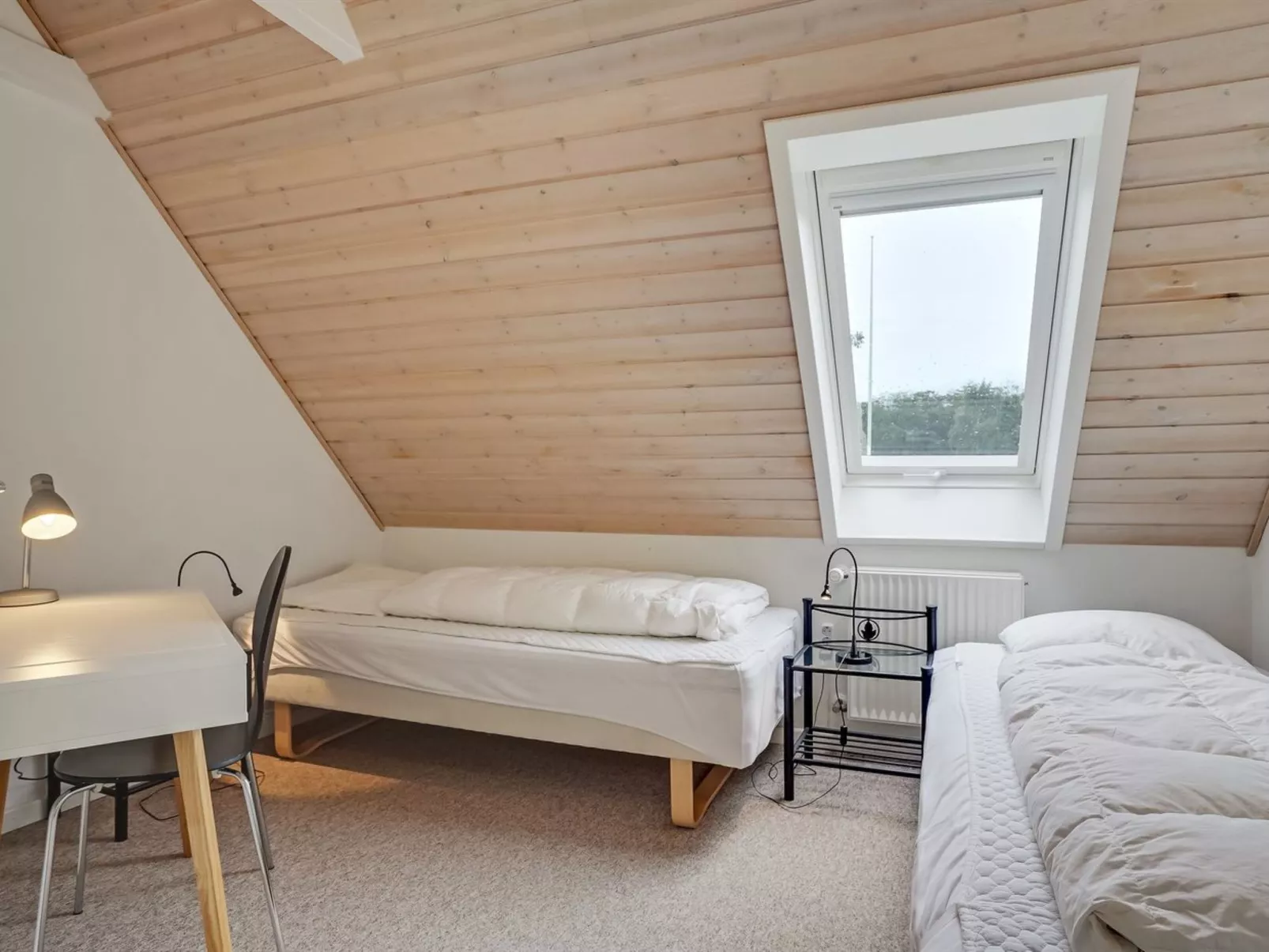 "Edine" - 4.5km from the sea-Inside