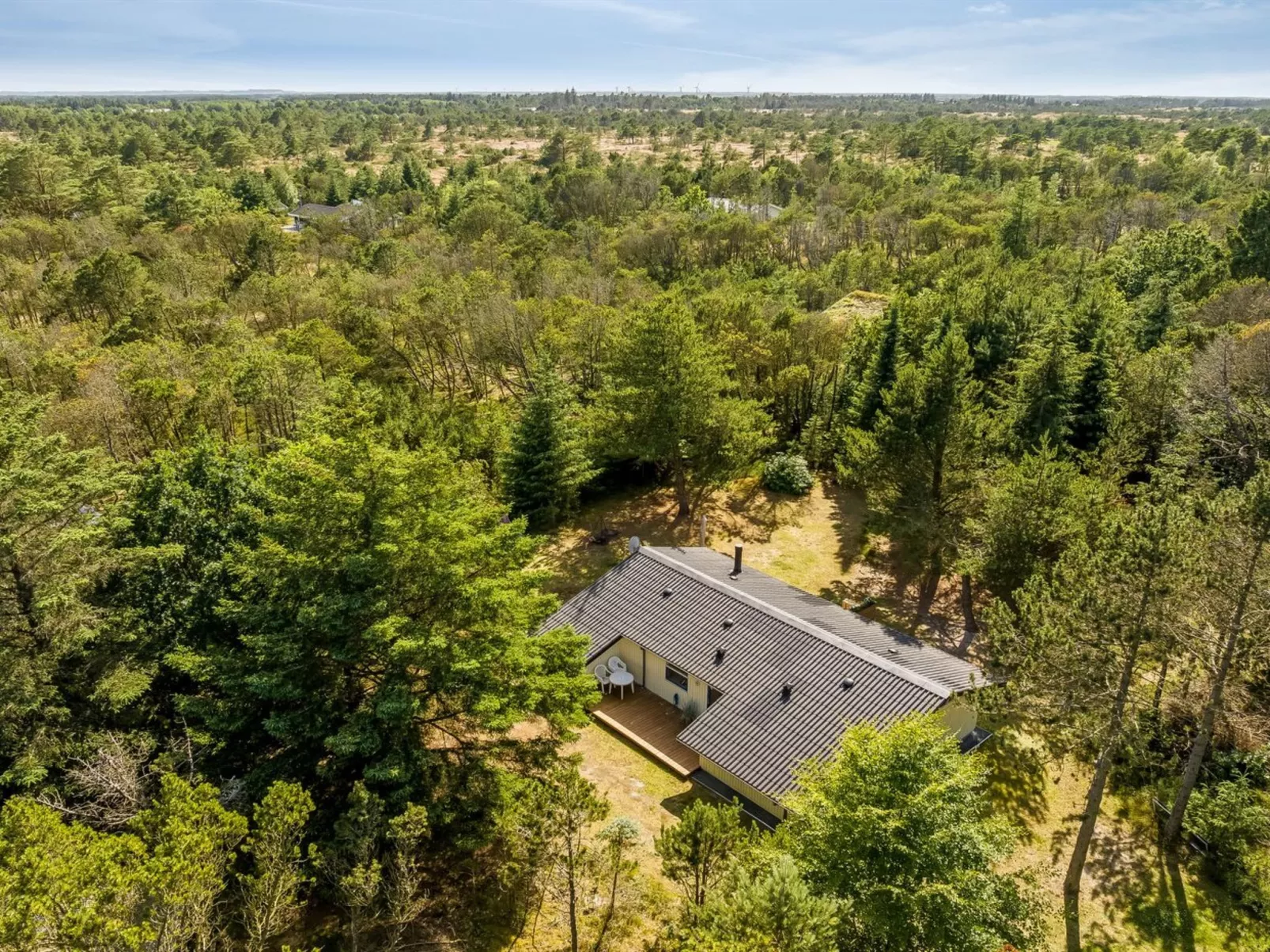 "Hakan" - 4km from the sea-Outside