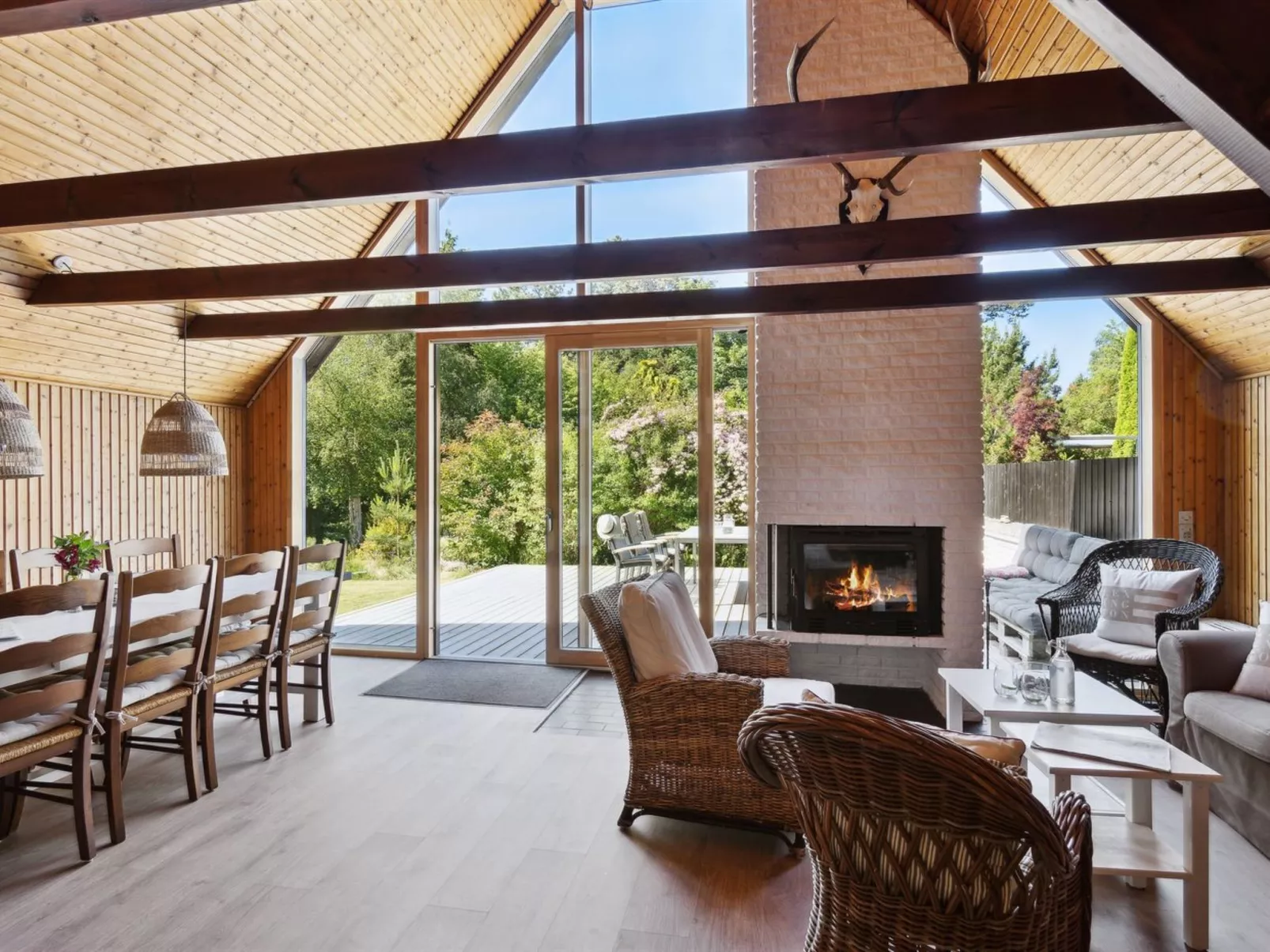 "Anssi" - 300m from the sea-Drinnen