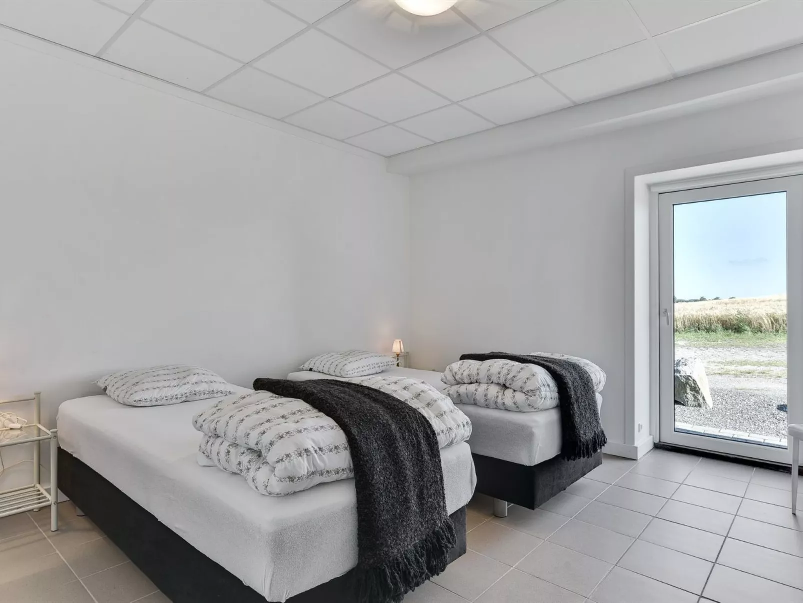 "Haralde" - 2.5km from the sea-Dedans