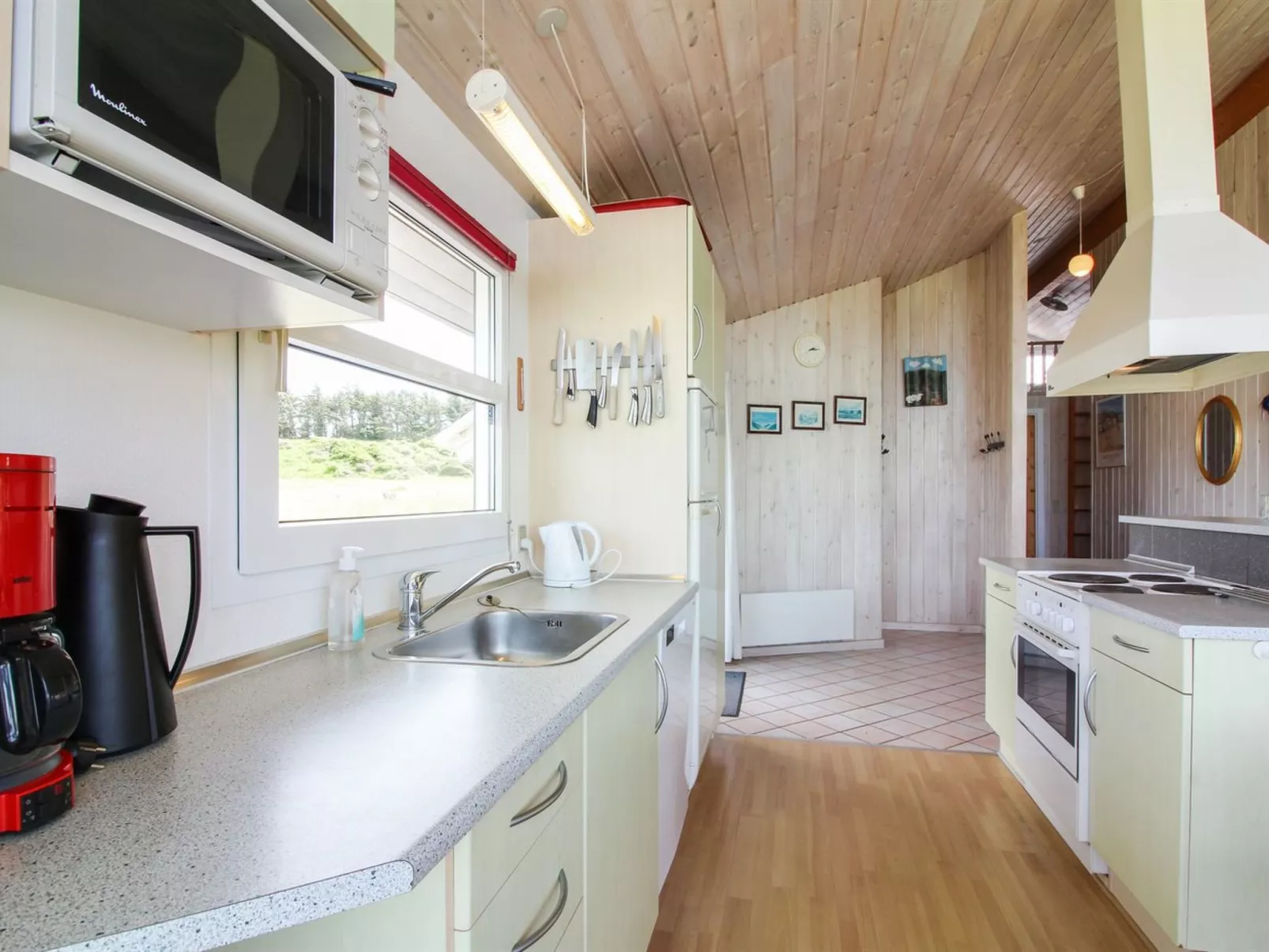 "Fanni" - 460m from the sea-Inside