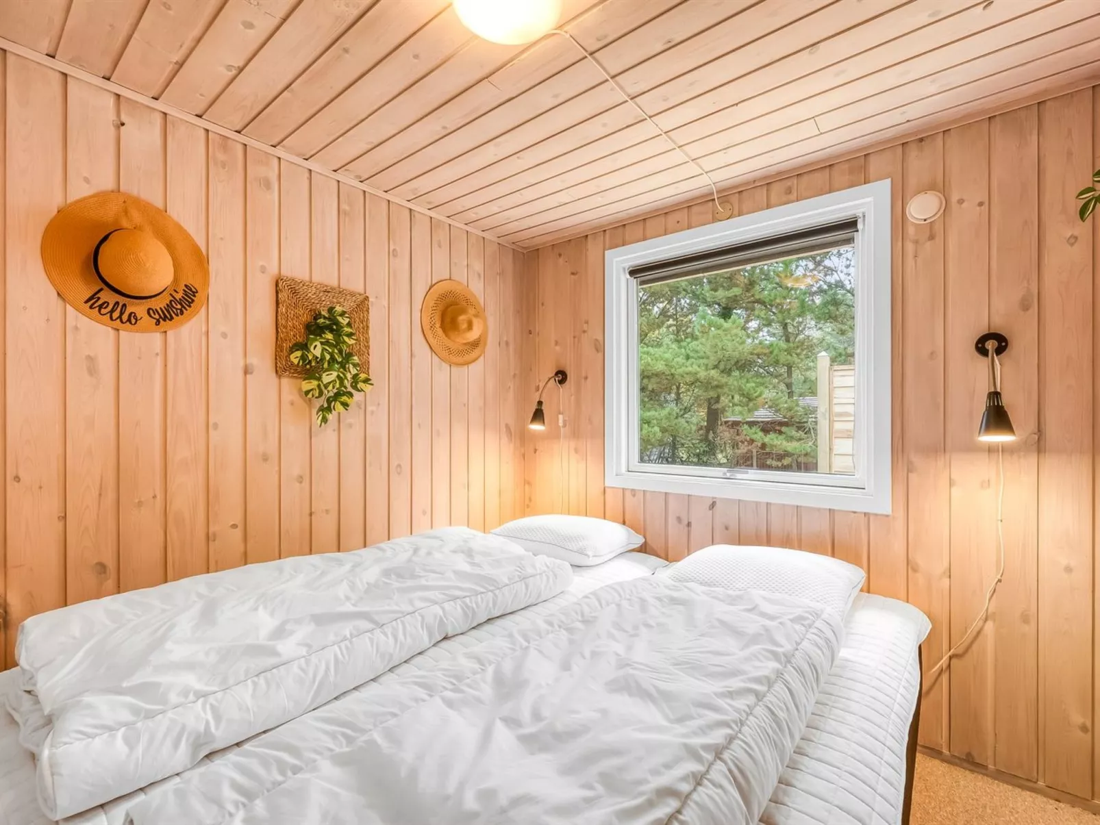 "Toimi" - 500m to the fjord-Inside