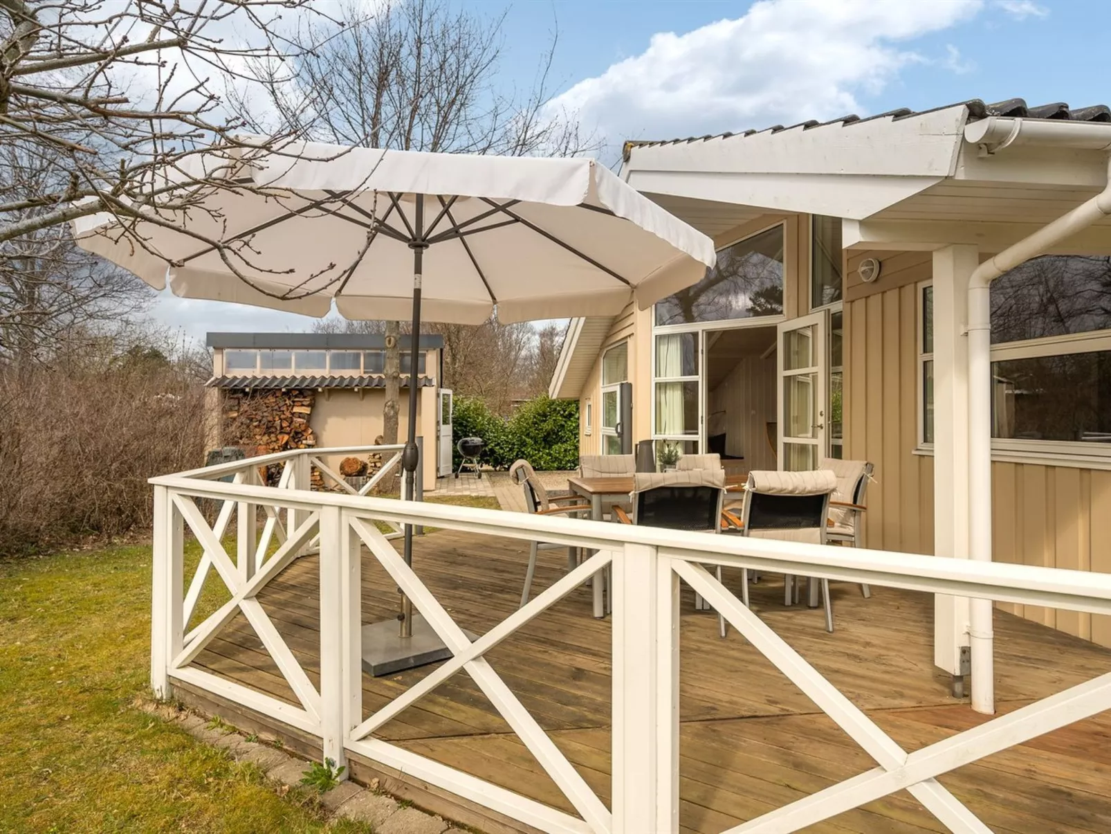 "Sitka" - 250m from the sea-Outside