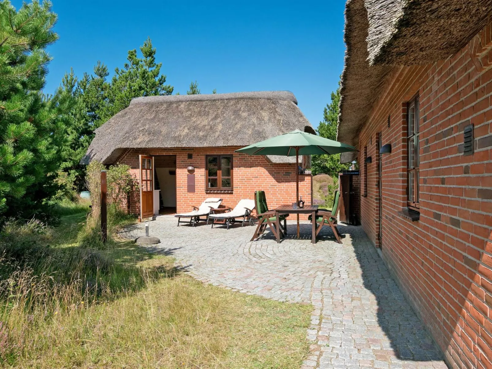 "Siegried" - 2.2km from the sea-Outside