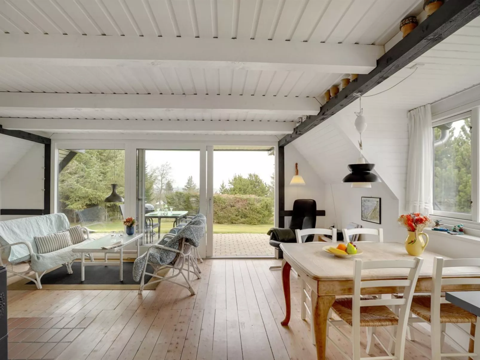 "Brunhild" - 300m to the fjord-Inside