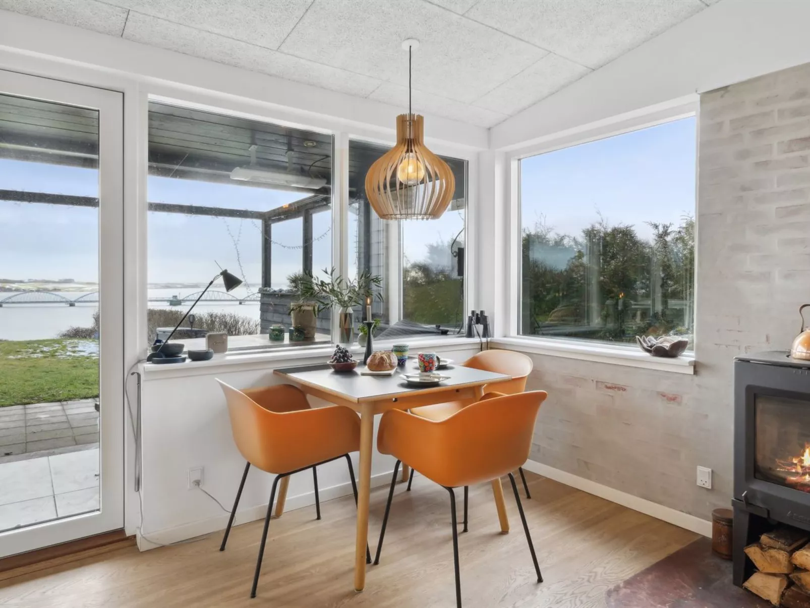 "Nielsen" - 30m to the fjord-Drinnen