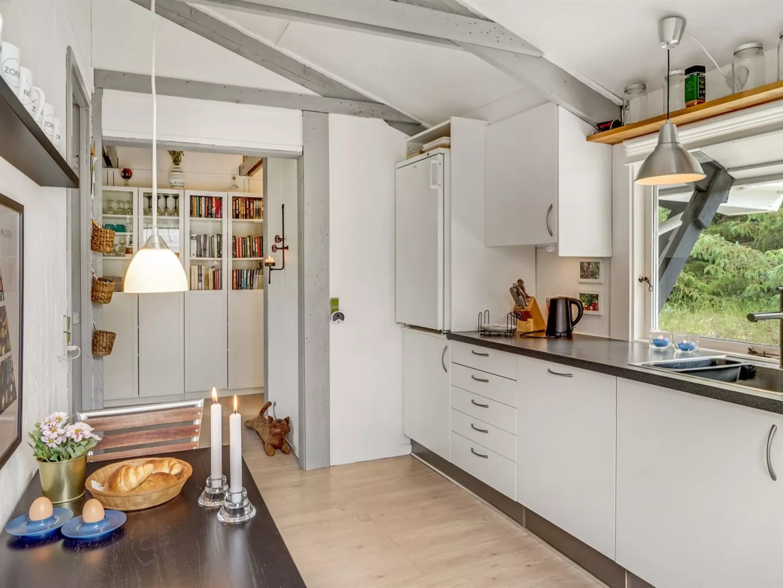 "Eivy" - 1km from the sea-Inside