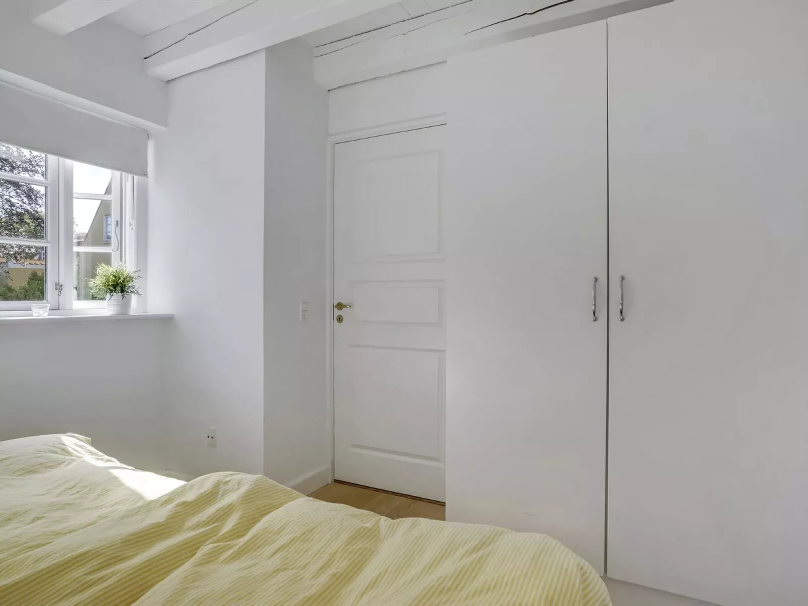 "Stephie" - 1.1km from the sea-Inside