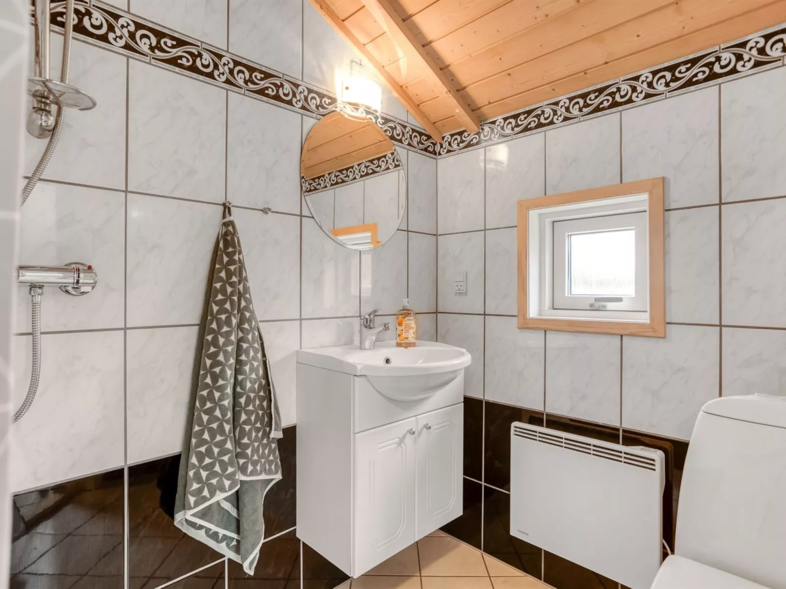 "Leya" - 1.2km from the sea-Dedans