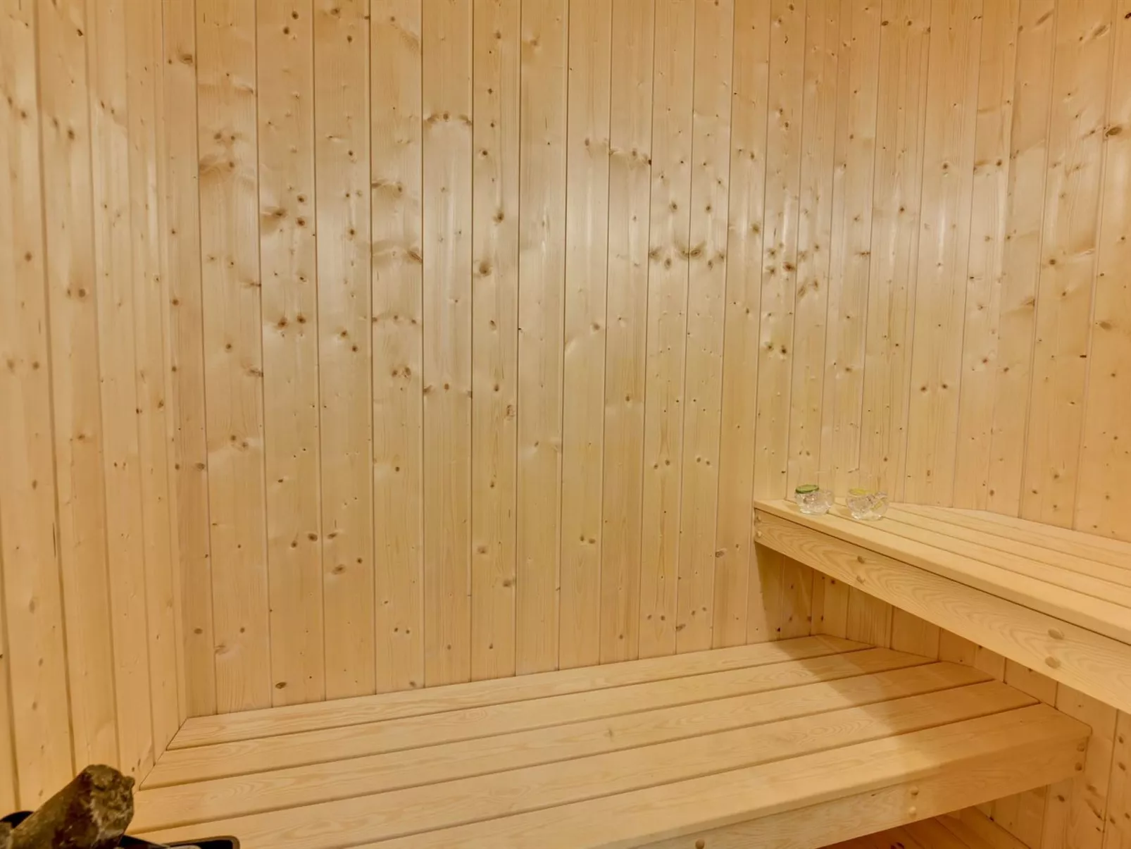 "Erza" - 500m from the sea-Drinnen