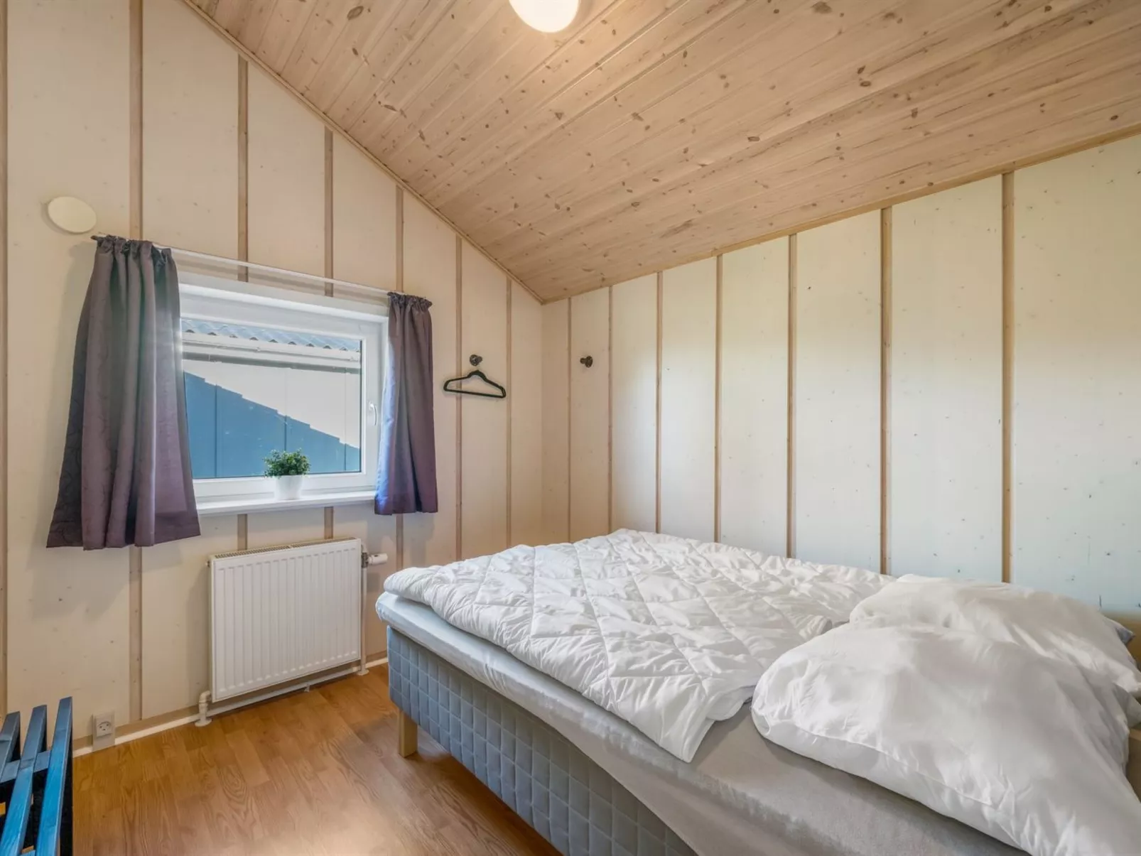 "Findus" - 1.2km to the fjord-Inside