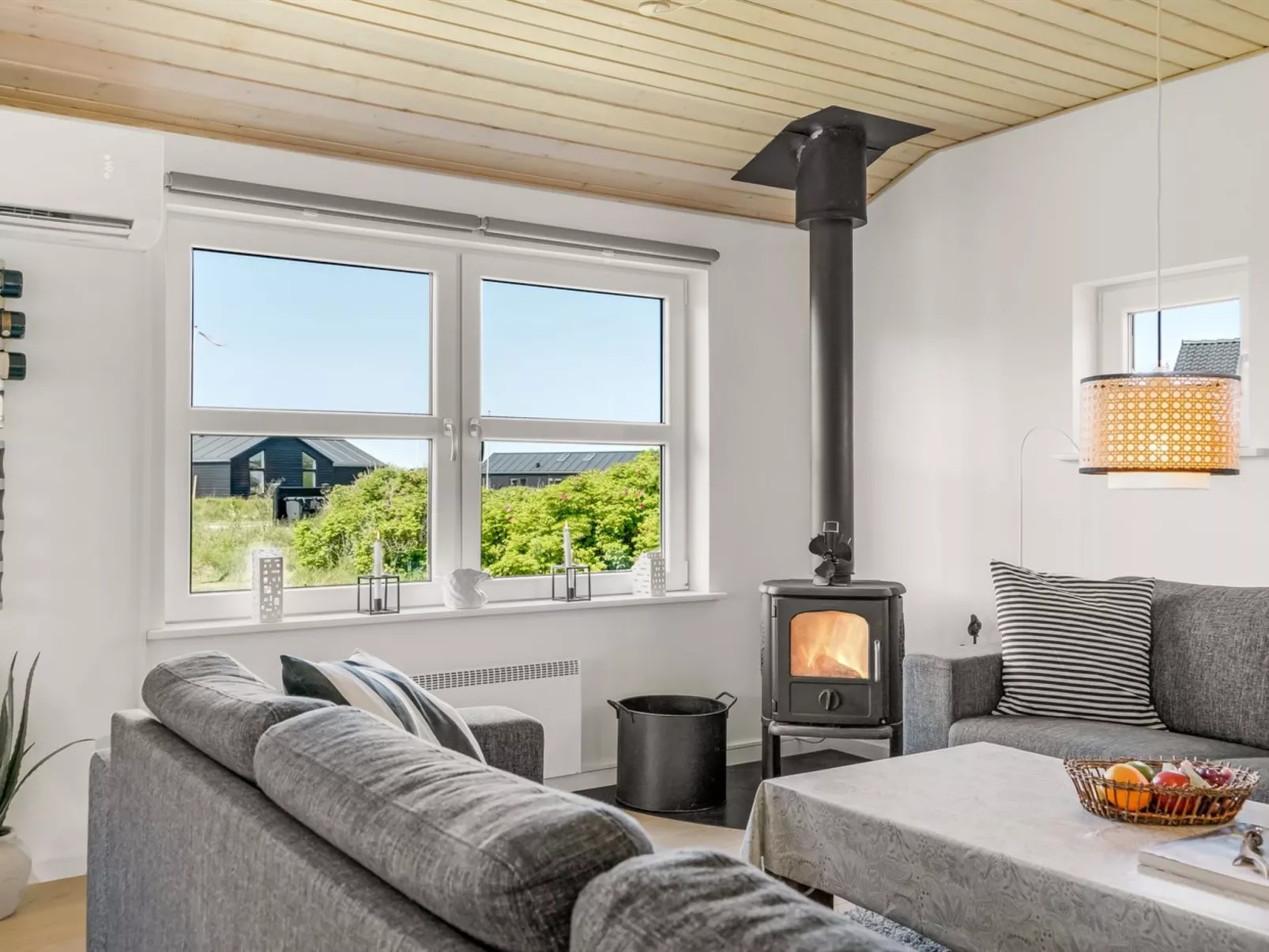 "Lica" - 600m from the sea-Inside