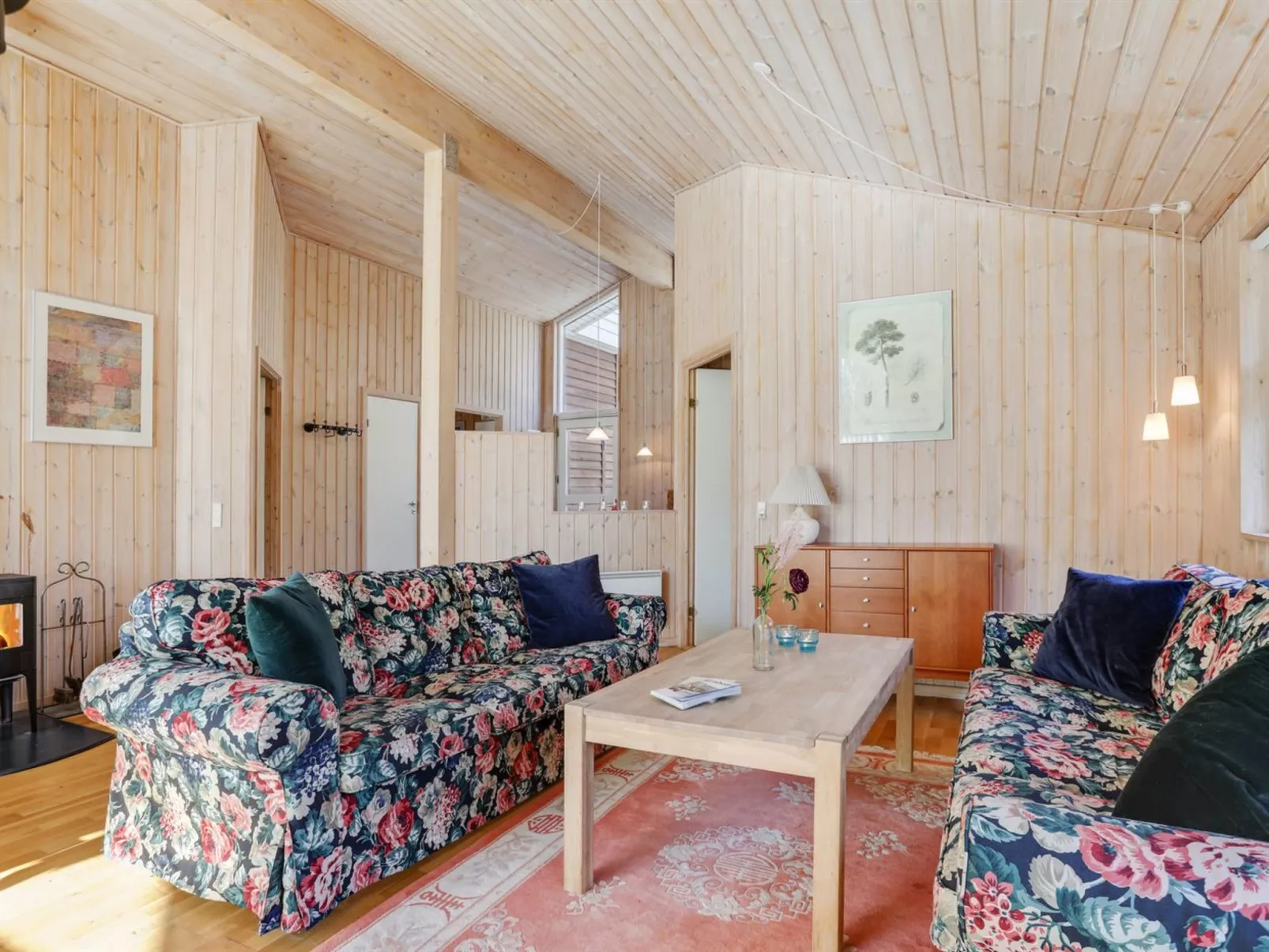 "Sakarias" - 800m from the sea-Drinnen