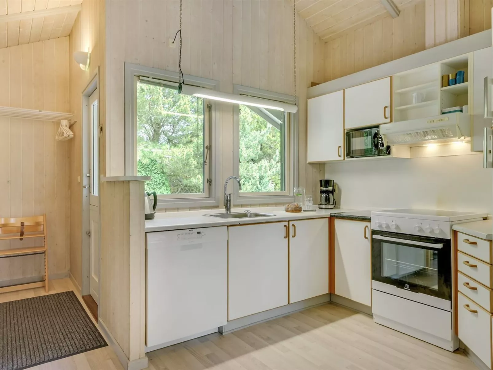 "Joakim" - 350m from the sea-Inside