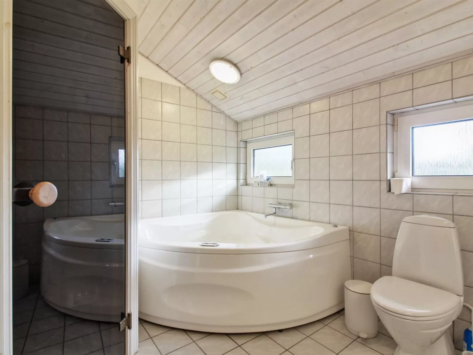 "Nahele" - 500m from the sea-Dedans