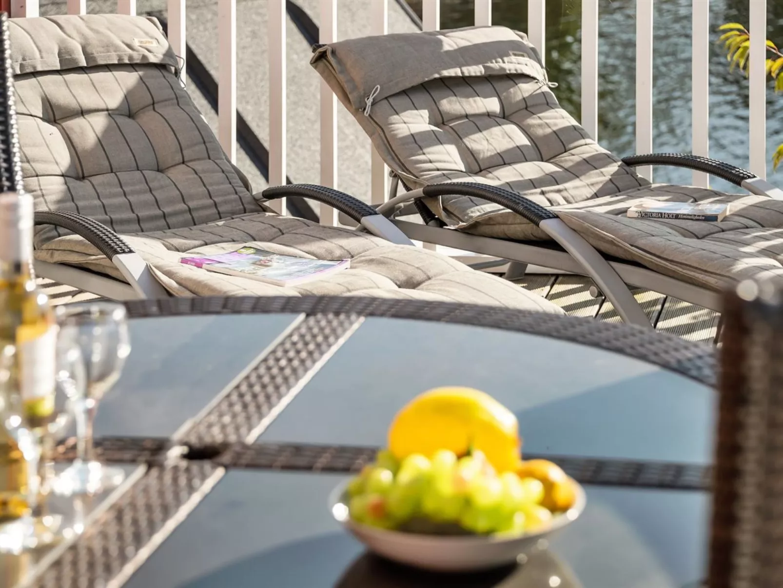 "Joar" - 5m to the fjord-Outside