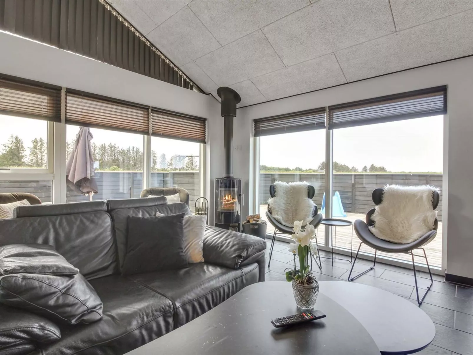 "Minna" - 975m from the sea-Dedans