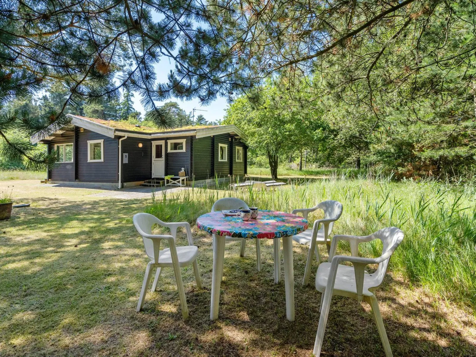 "Tuba" - 600m from the sea-Draußen