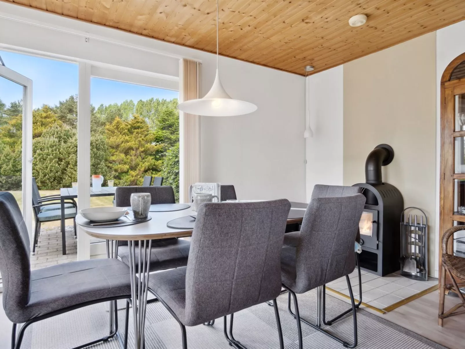 "Onni" - 1km from the sea-Inside